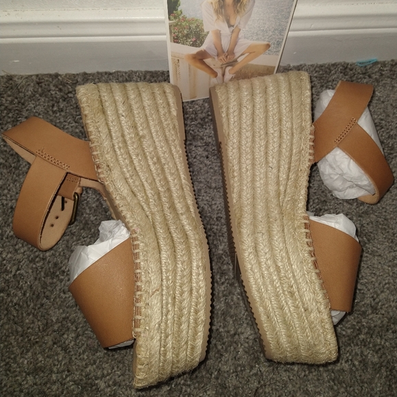 🎉HP🎉NEW SOLUDOS Minorca Nude Platform Sandals - Picture 6 of 8